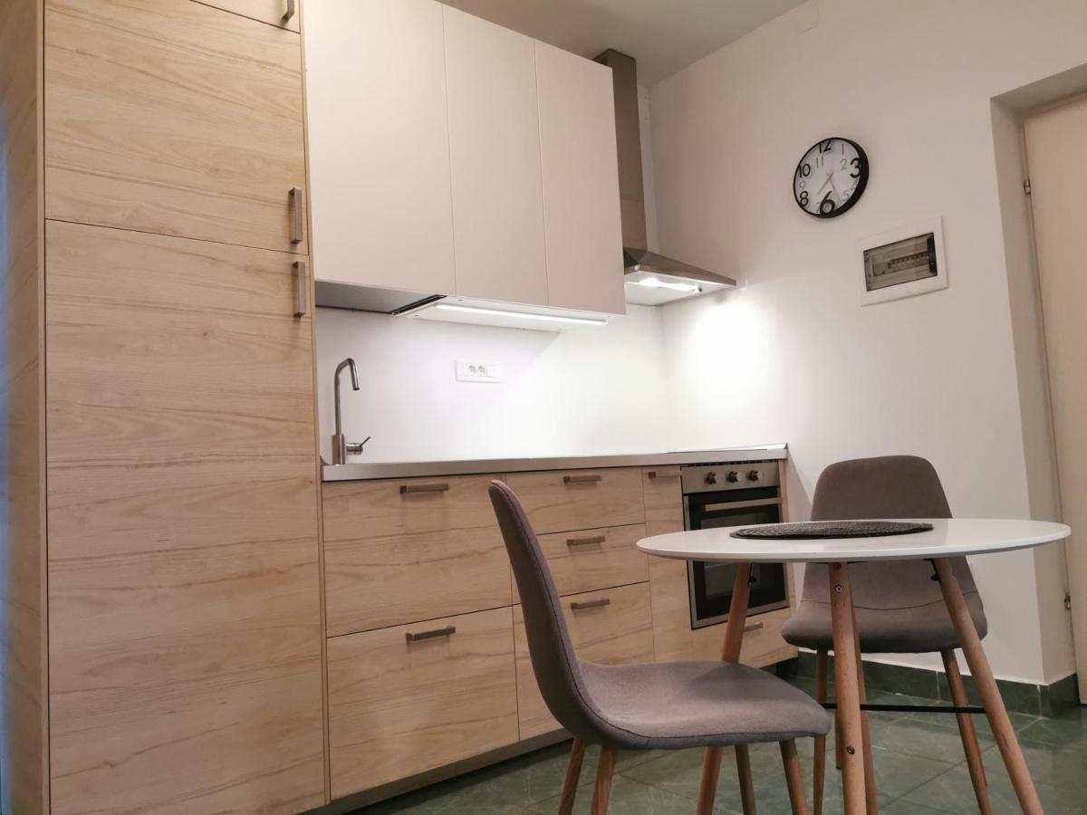 Ajdovščina Goriska Apartments מראה חיצוני תמונה