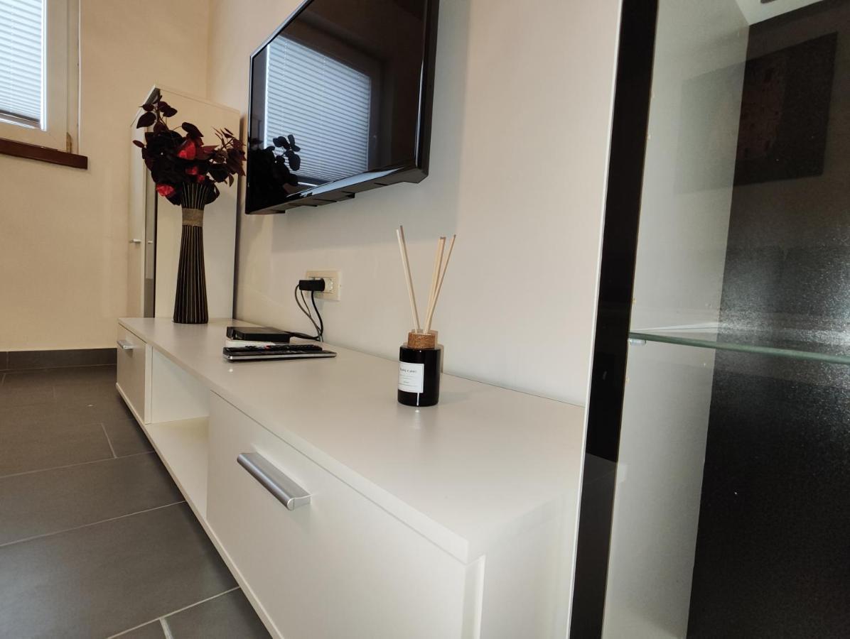Ajdovščina Goriska Apartments מראה חיצוני תמונה