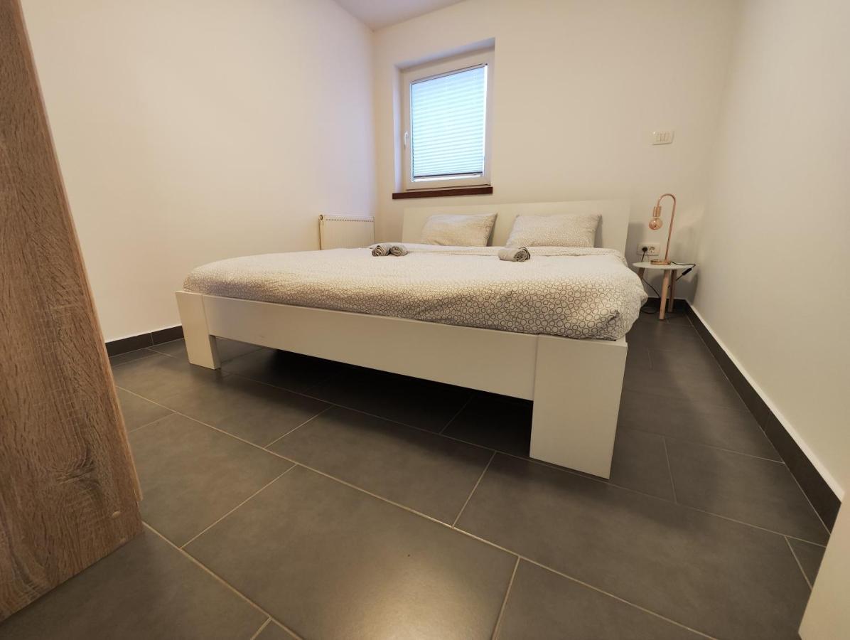 Ajdovščina Goriska Apartments מראה חיצוני תמונה